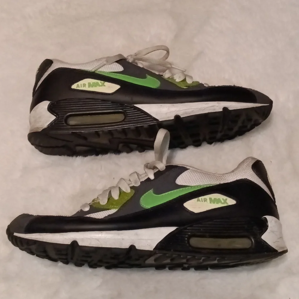 Nike Air Max Sneakers - Picture 4 of 8